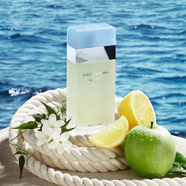 Dolce & Gabbana Light Blue For Women 30ml Eau De Toilette Refillable Spray - Image 5