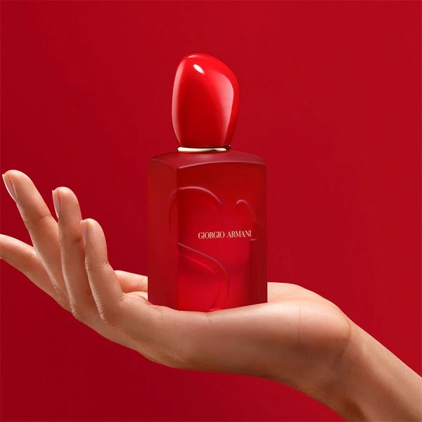 Giorgio Armani Si Passione Red Bloom 50ml Eau De Parfum Spray - Image 4