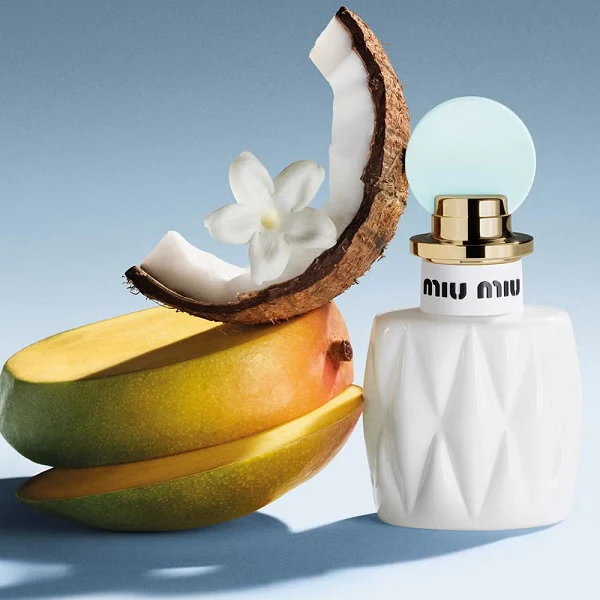 Miu Miu Fleur De Lait 30ml Eau De Parfum Spray - Image 3