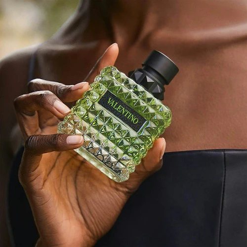 Valentino Donna Born In Roma Green Stravaganza 30ml Eau De Parfum Spray - Image 4
