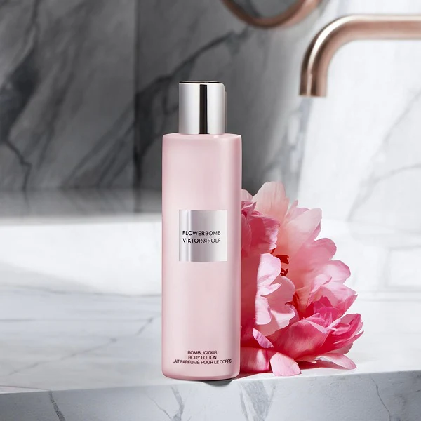Viktor & Rolf Flowerbomb 200ml Bomblicious Perfumed Body Lotion - Image 3